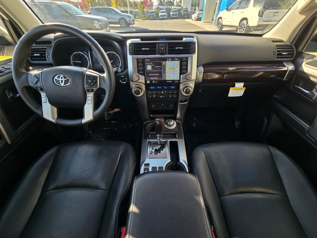 Used 2021 Toyota 4Runner Limited AWD/4WD image 18