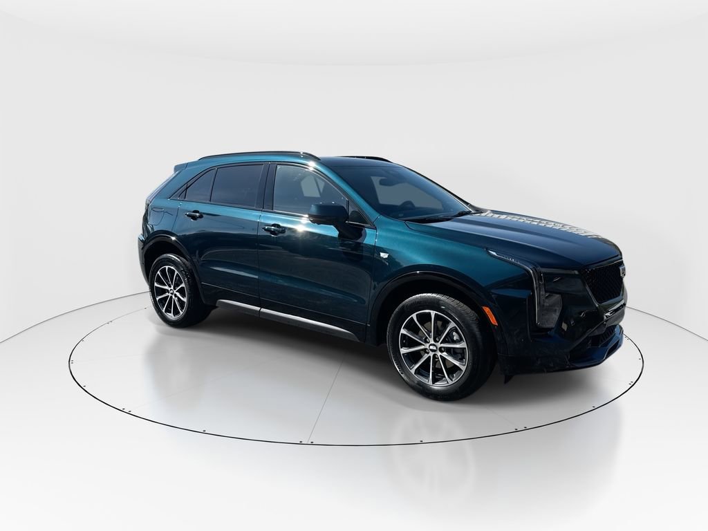 Used 2025 Cadillac XT4 Sport image 2