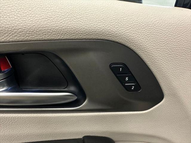 Certified 2022 Chrysler Pacifica Touring-L FWD image 20