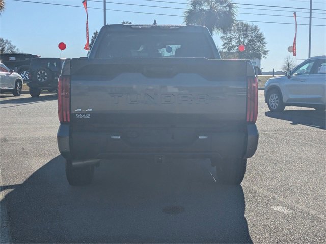 Used 2022 Toyota Tundra SR5 w/ SR5 Convenience Package image 4