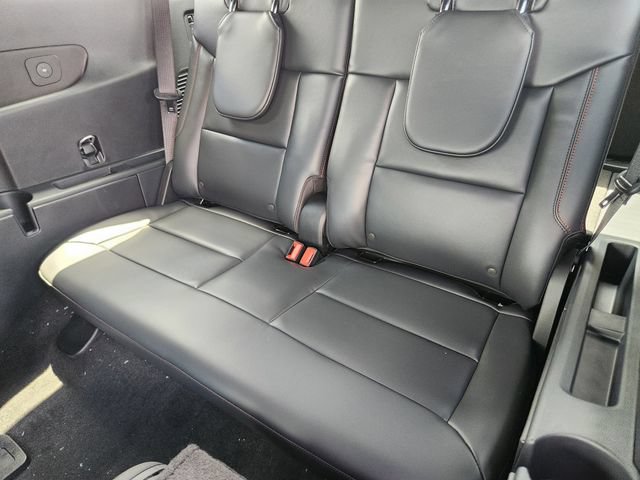 New 2026 Ford Explorer ST-Line w/ ST-Line Street Pack RWD image 31