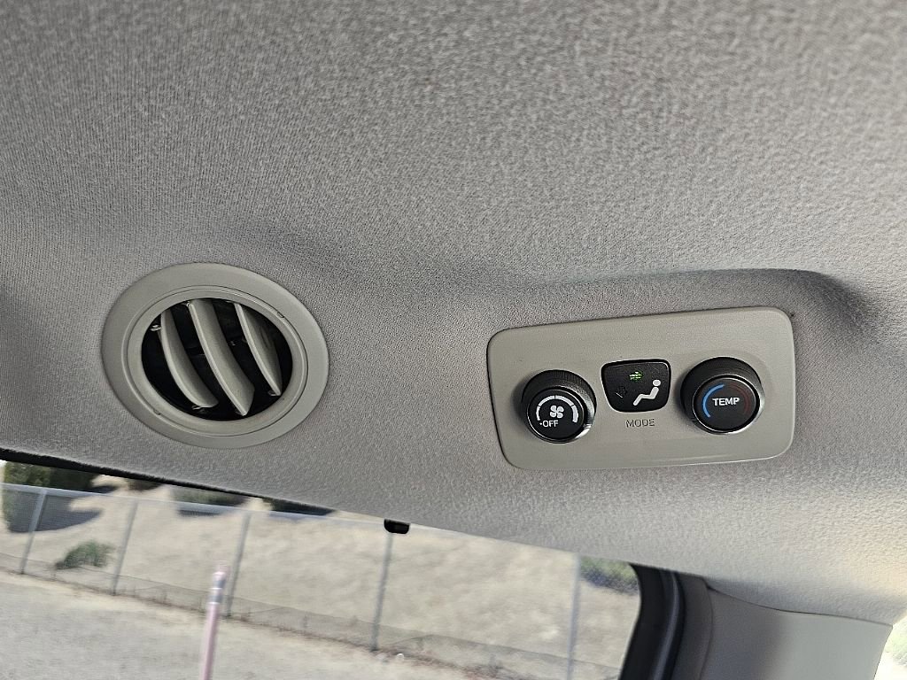 Used 2012 Toyota Sienna LE w/ Preferred Pkg image 24