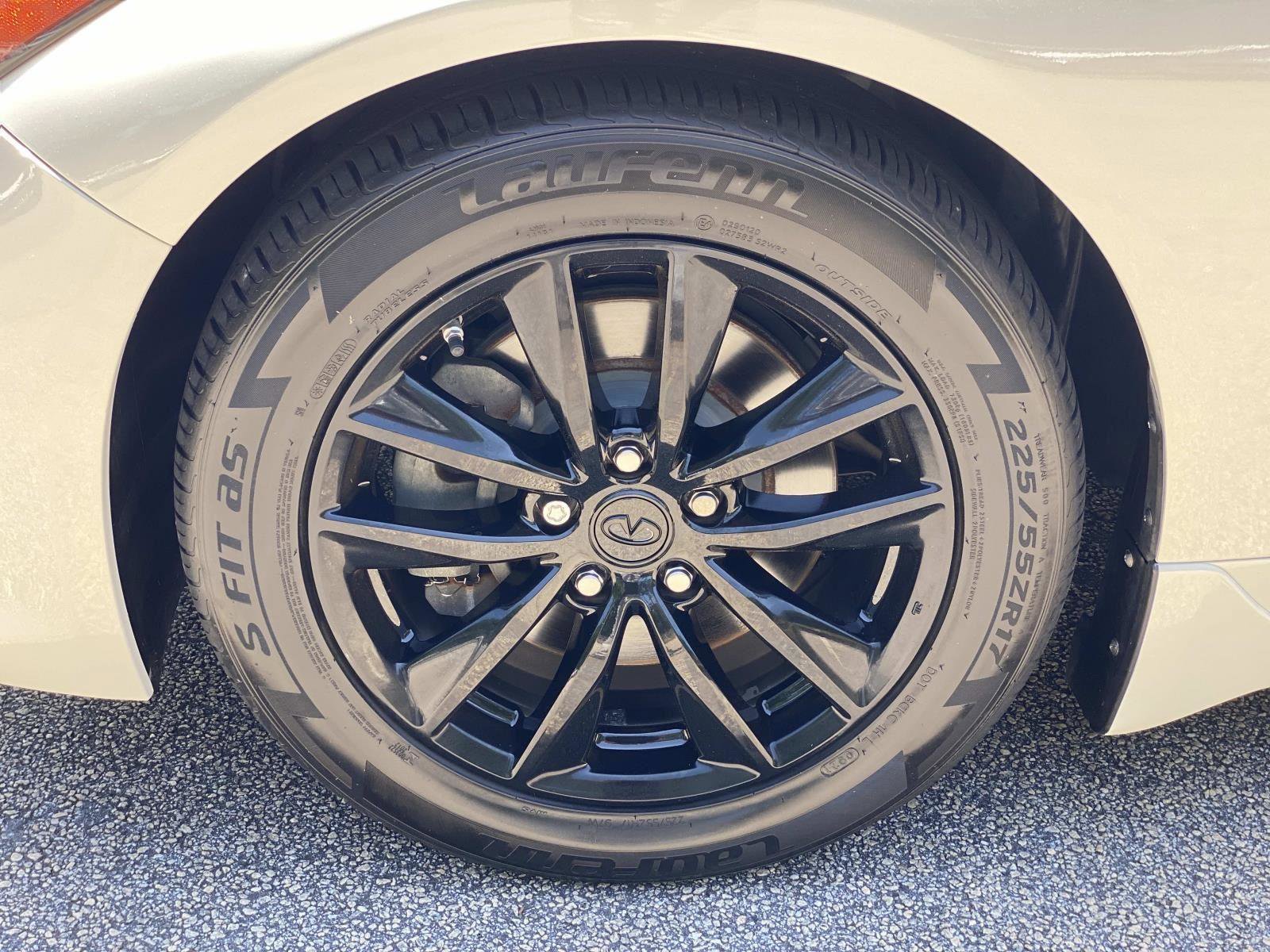 Used 2015 INFINITI Q50 Premium w/ All Weather Package RWD image 11