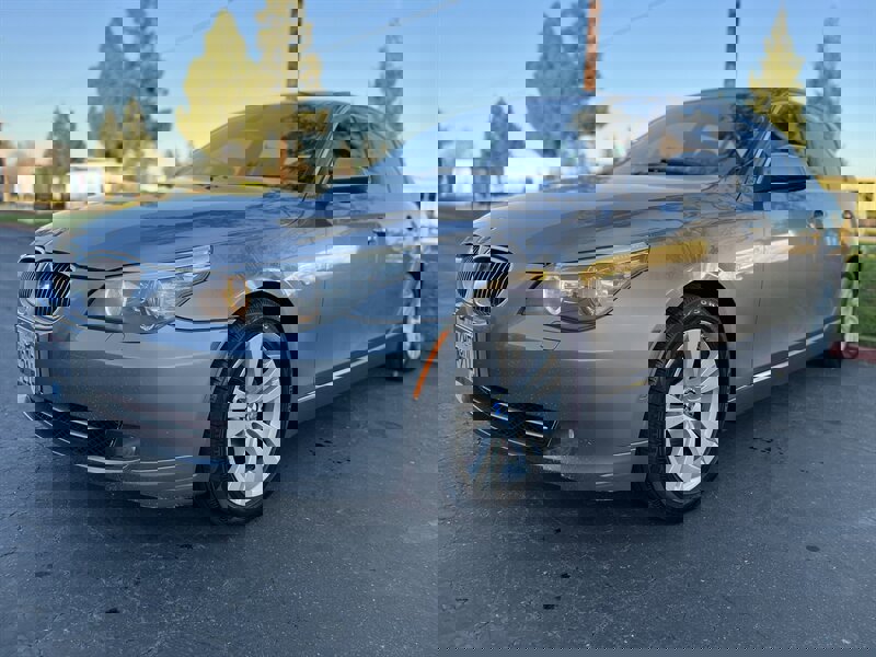 Used 2010 BMW 528i Sedan image 7