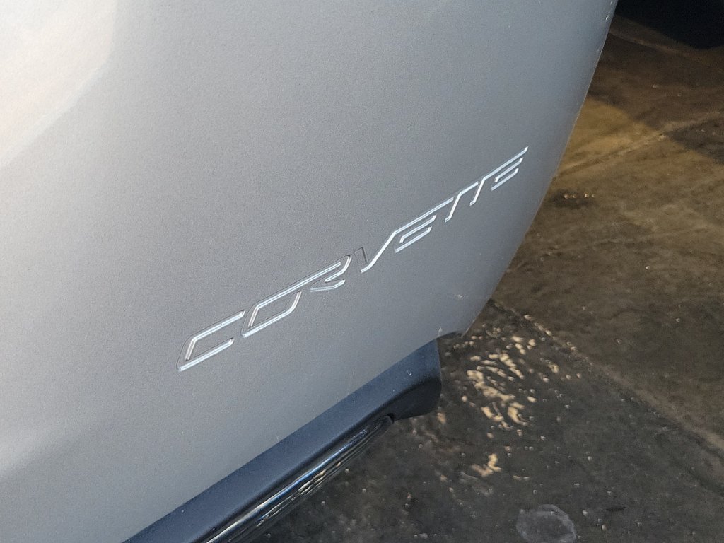Used 2005 Chevrolet Corvette Convertible w/ Preferred Equipment Group RWD image 31