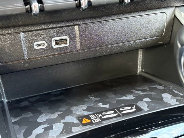Used 2024 Chevrolet Colorado Z71 w/ Z71 Convenience Package 2 AWD/4WD image 21