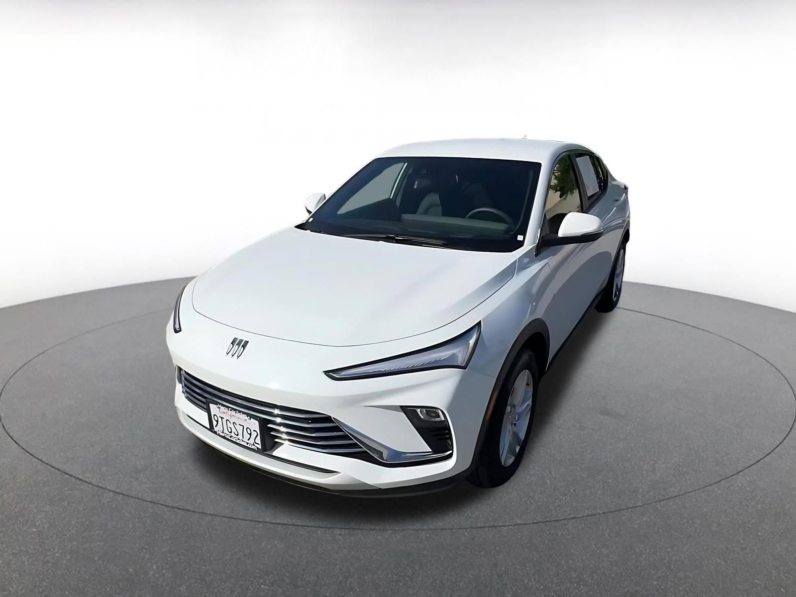 Used 2025 Buick Envista Preferred image 7