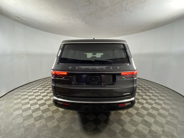 Used 2024 Jeep Wagoneer L Series II w/ Flexible Seating Group image 5
