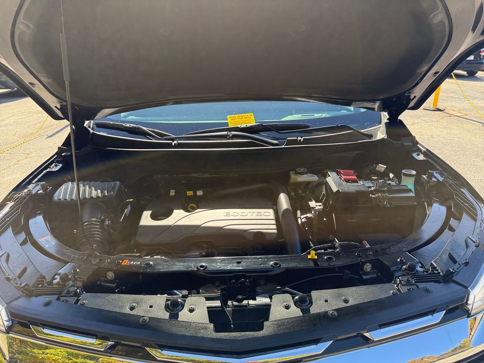 Used 2025 Chevrolet Equinox LT image 32