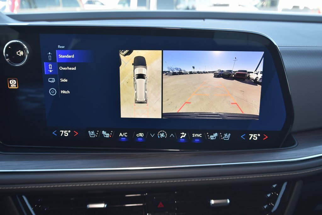 New 2026 Chevrolet Suburban Premier image 23