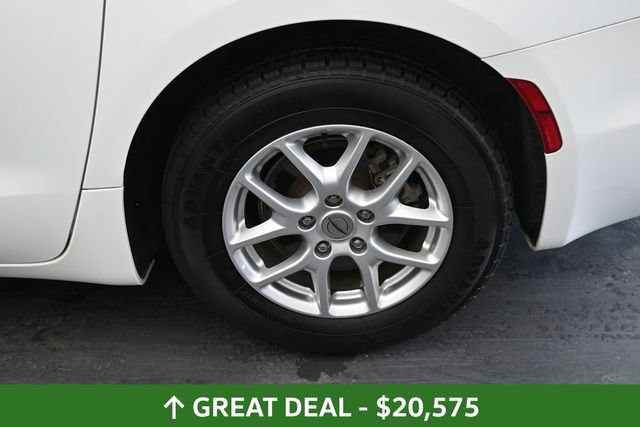 Used 2023 Chrysler Pacifica Touring-L FWD image 13