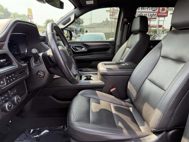 Used 2022 Chevrolet Tahoe Z71 w/ Luxury Package AWD/4WD image 8