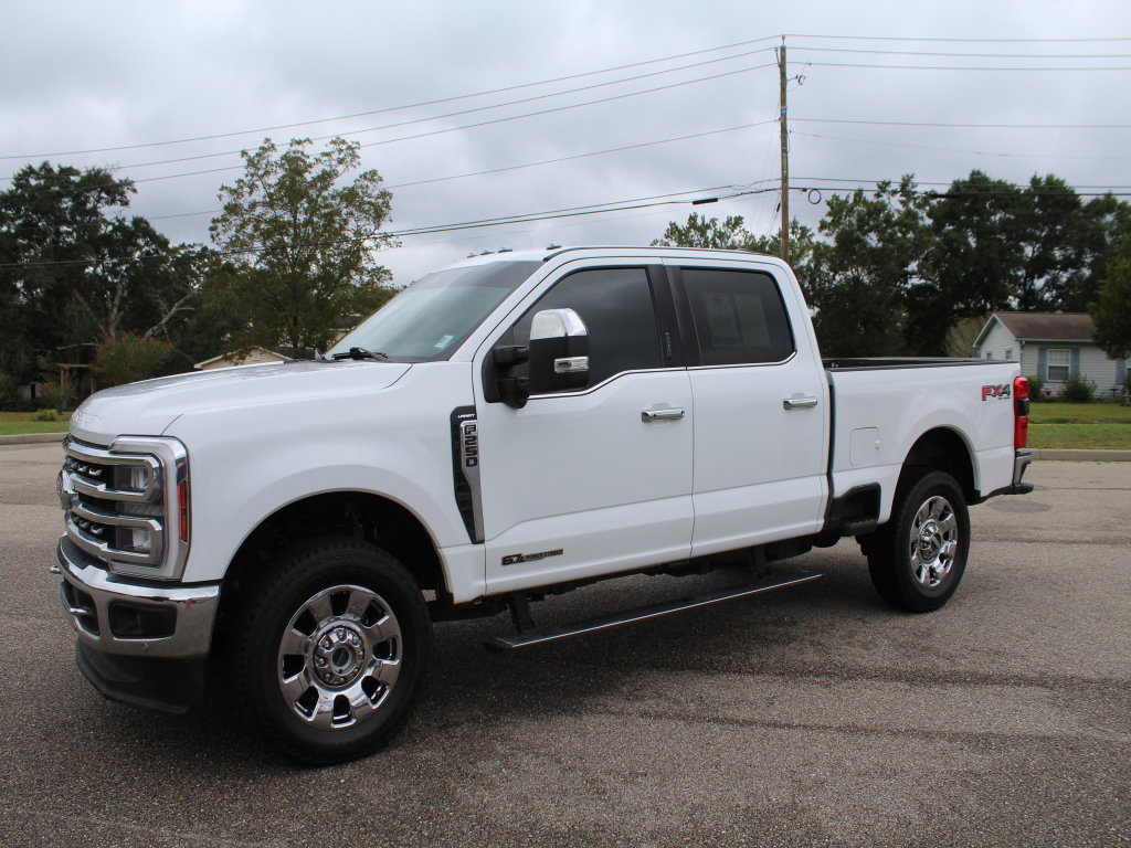 Used 2024 Ford F250 Lariat w/ Lariat Ultimate Package AWD/4WD image 2