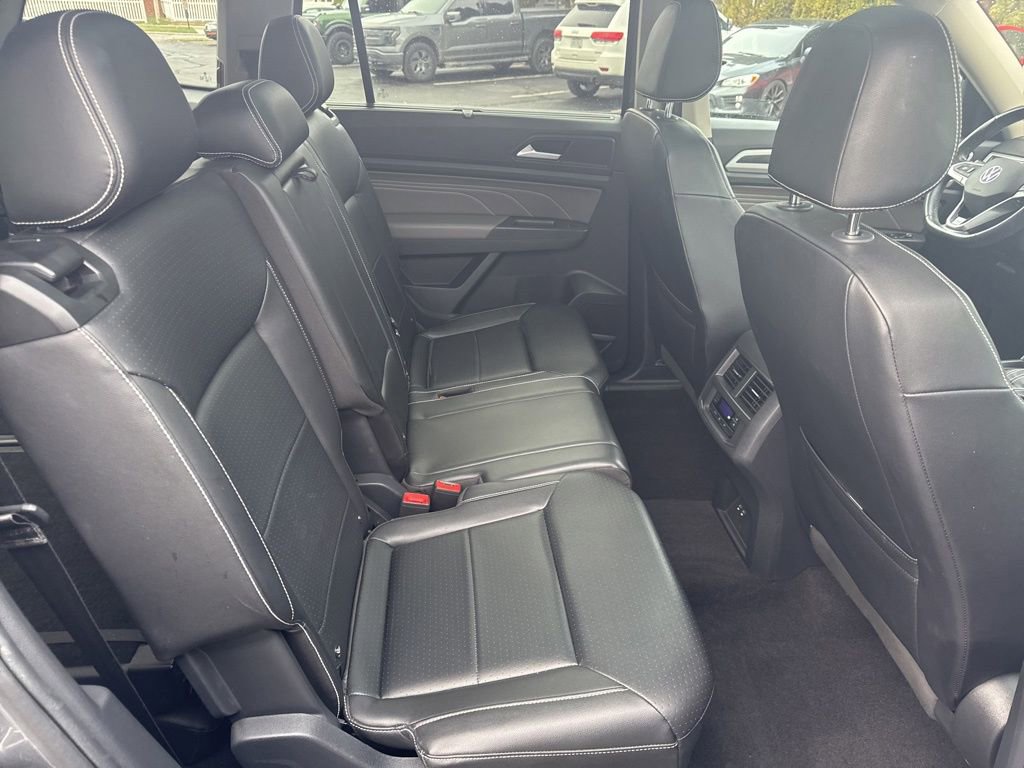 Used 2021 Volkswagen Atlas SE image 35