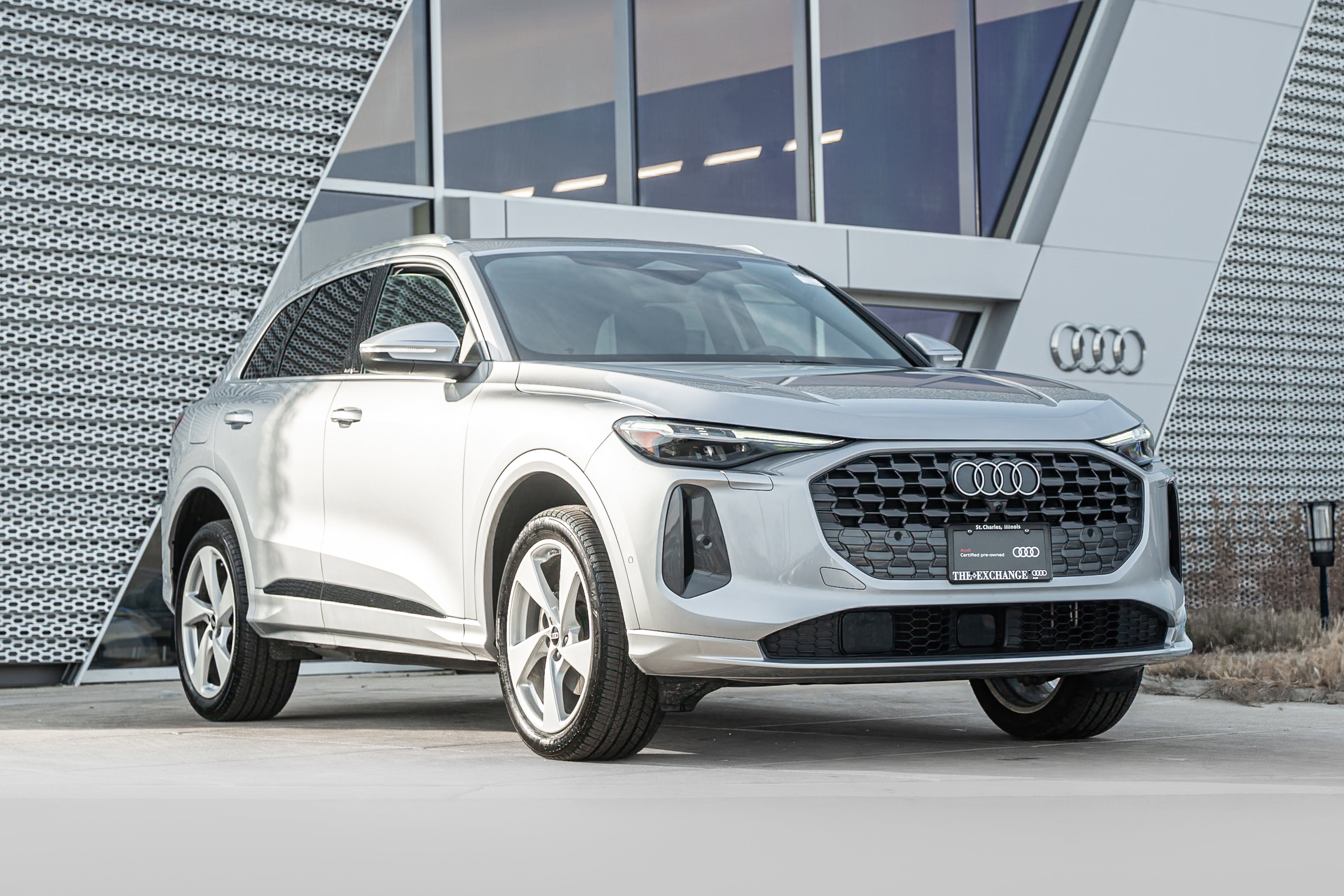 Certified 2025 Audi Q5 Premium Plus w/ Premium Plus