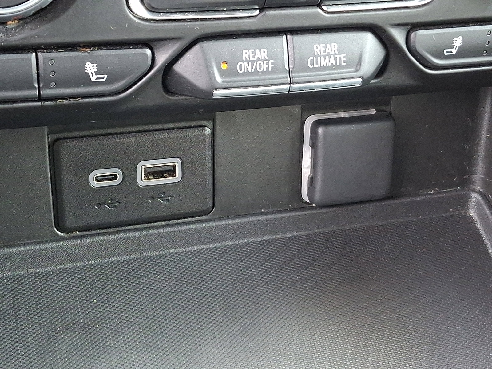 Used 2024 Chevrolet Tahoe LT image 27