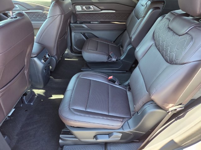 New 2026 Ford Explorer Platinum w/ LUX Leather Package AWD/4WD image 7