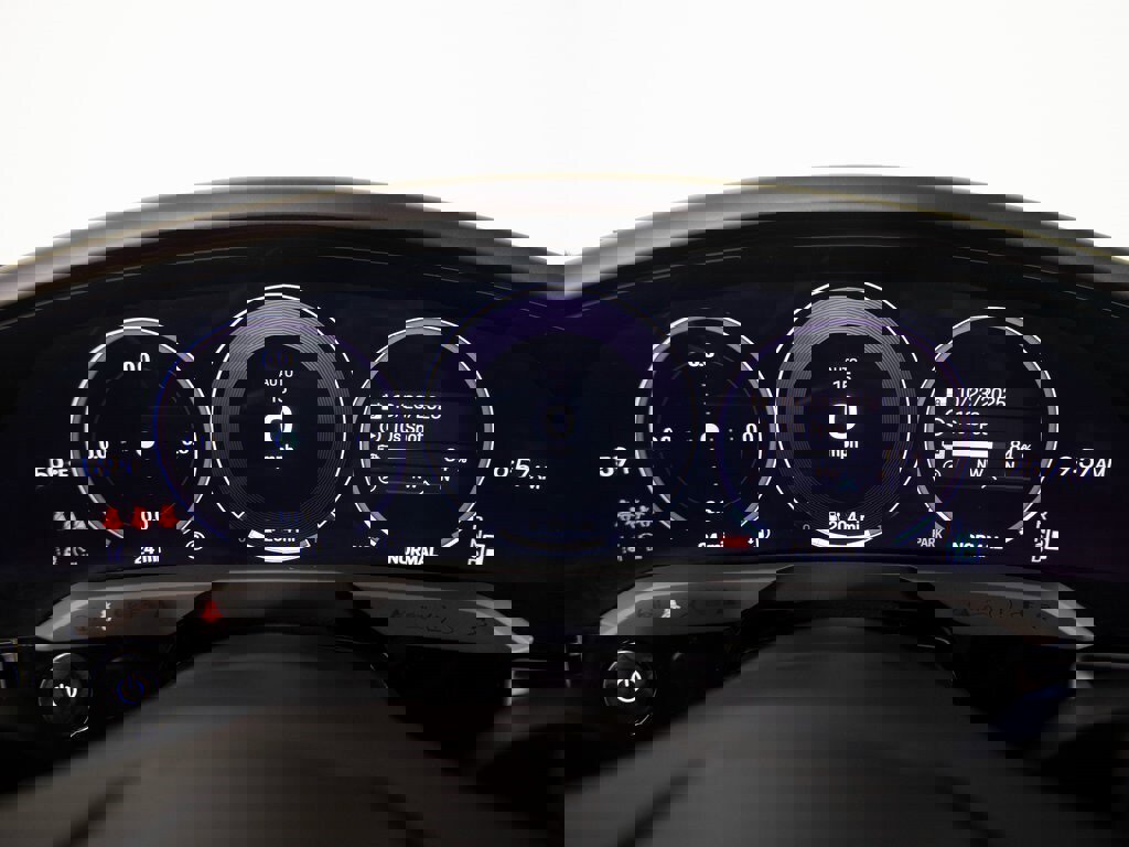 New 2026 Porsche Taycan 4S image 19