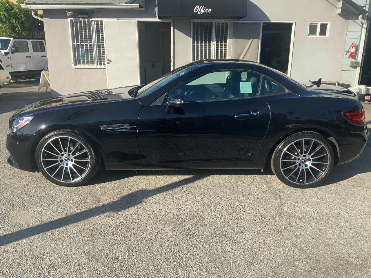 Used 2020 Mercedes-Benz SLC 300 image 6