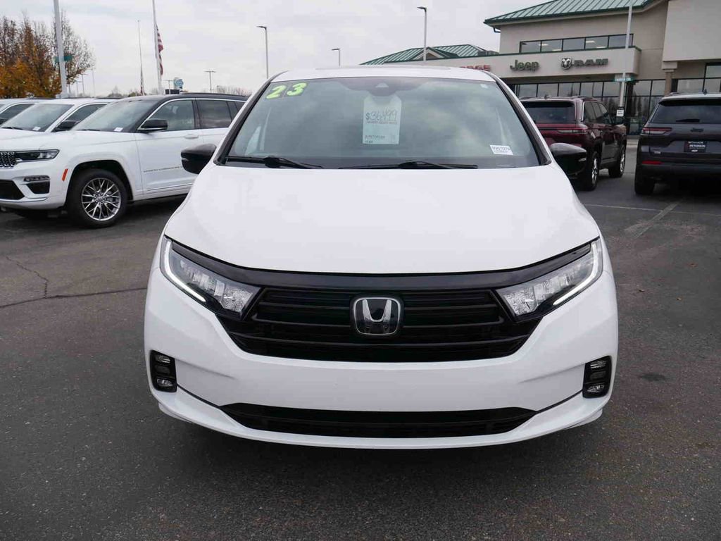 Used 2023 Honda Odyssey Sport image 3