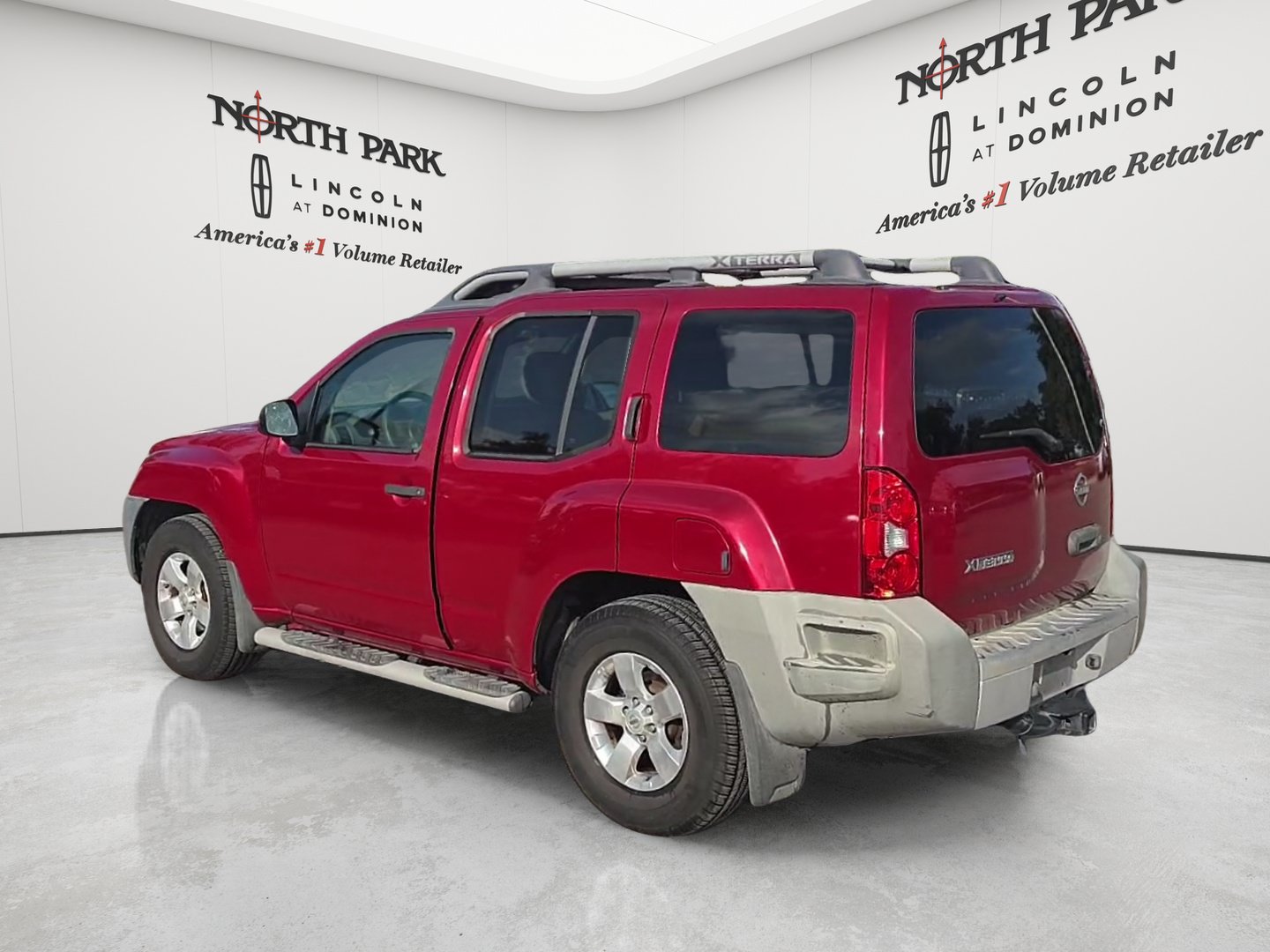 Used 2010 Nissan Xterra S RWD image 3