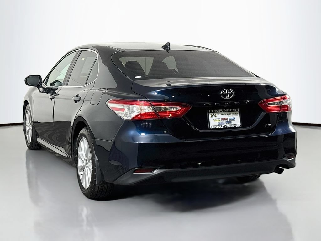Used 2020 Toyota Camry LE FWD image 5