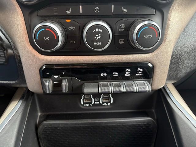 Used 2022 RAM 3500 Laramie w/ Chrome Appearance Group AWD/4WD image 28