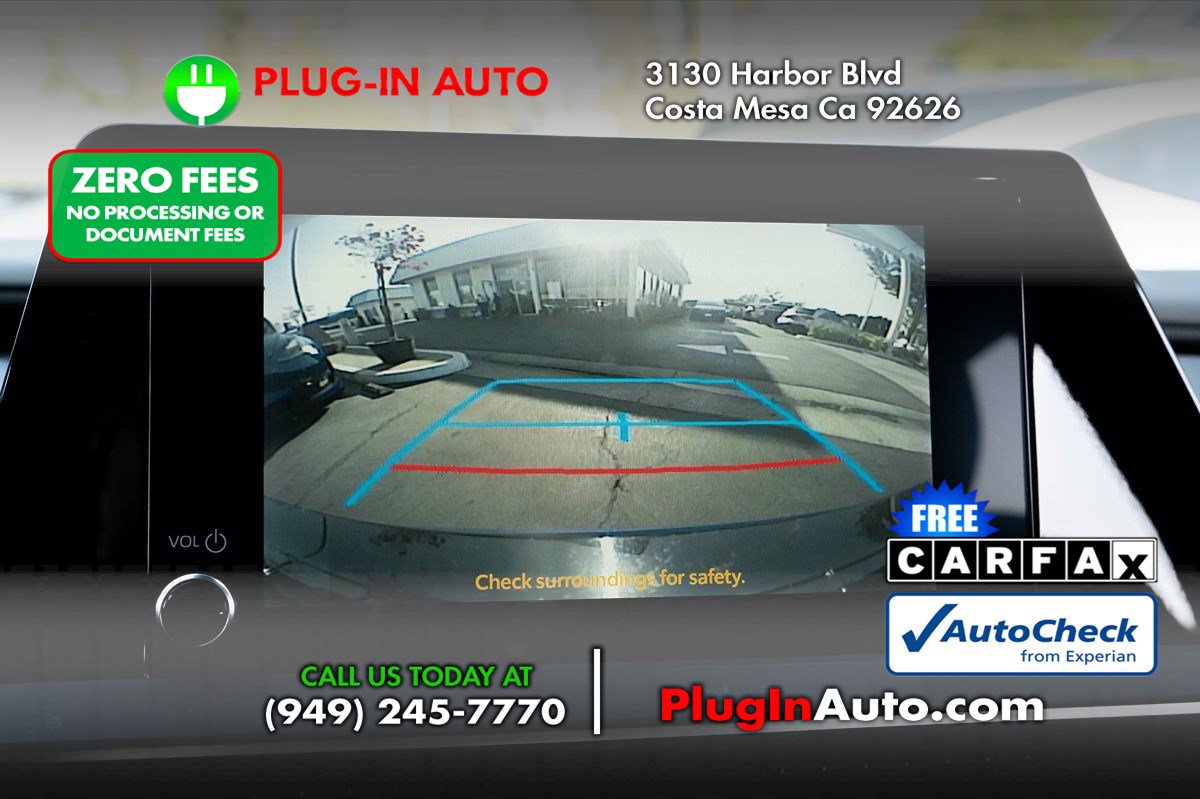 Used 2023 Toyota Prius XLE AWD/4WD image 27