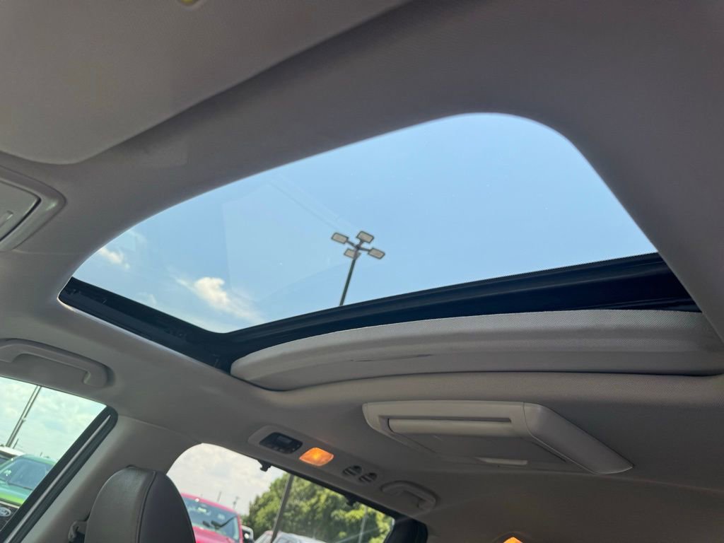 Used 2014 Honda Odyssey EX-L image 12