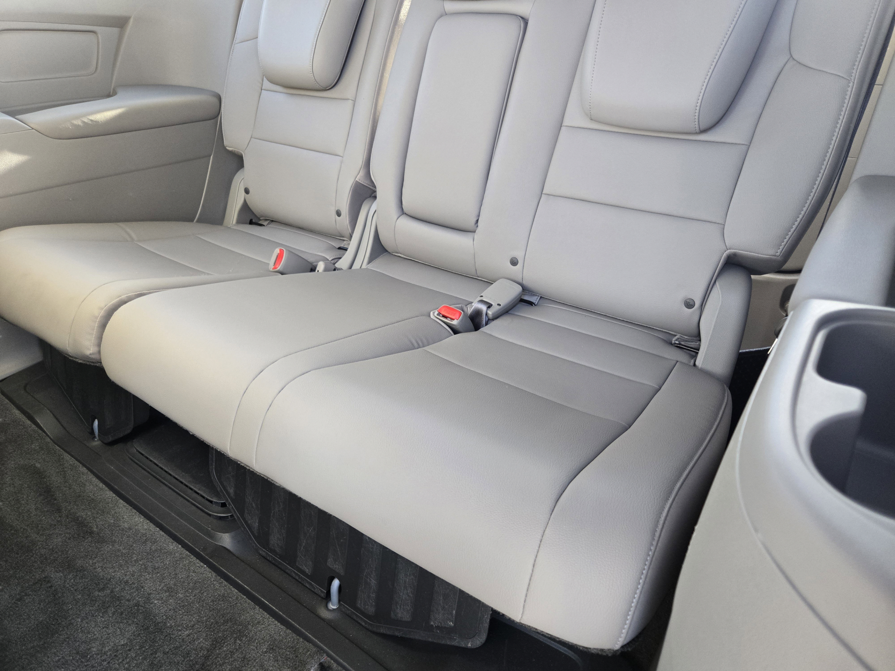 Used 2013 Honda Odyssey Touring image 34