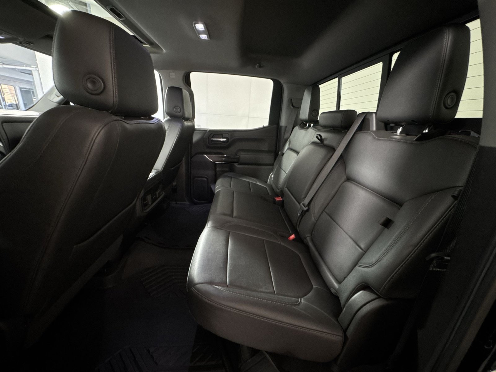 Used 2022 Chevrolet Silverado 1500 LT Trail Boss w/ Convenience Package II AWD/4WD image 25