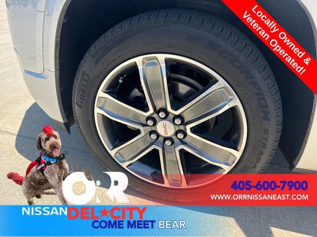 Used 2018 GMC Acadia Denali w/ Technology Package FWD image 9