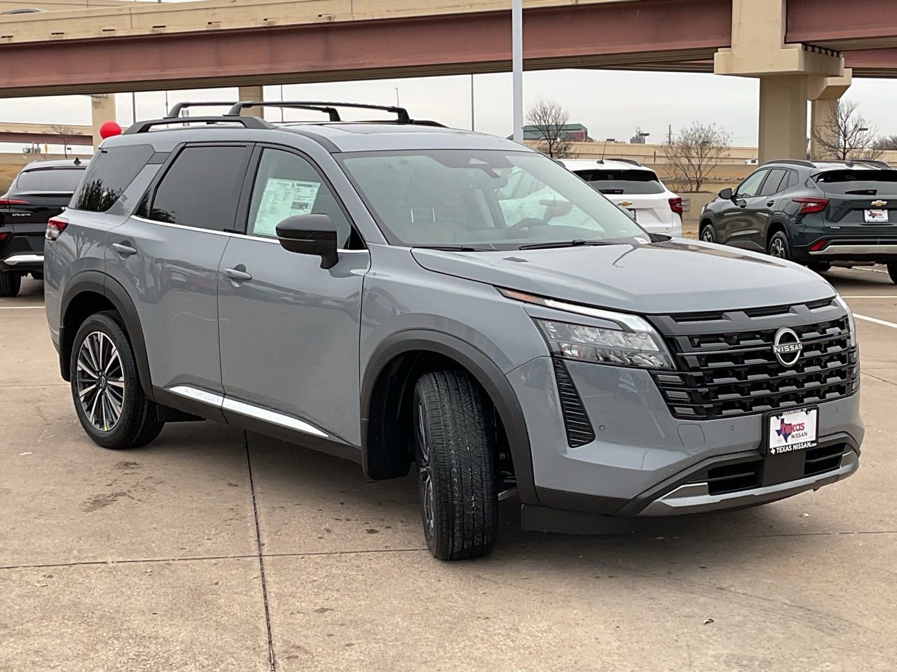New 2026 Nissan Pathfinder Platinum image 4