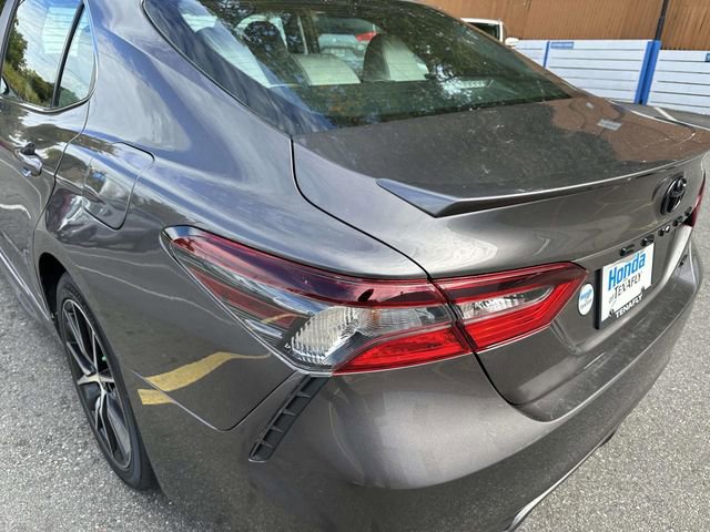 Used 2023 Toyota Camry SE image 9