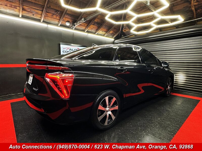Used 2019 Toyota Mirai FWD image 3