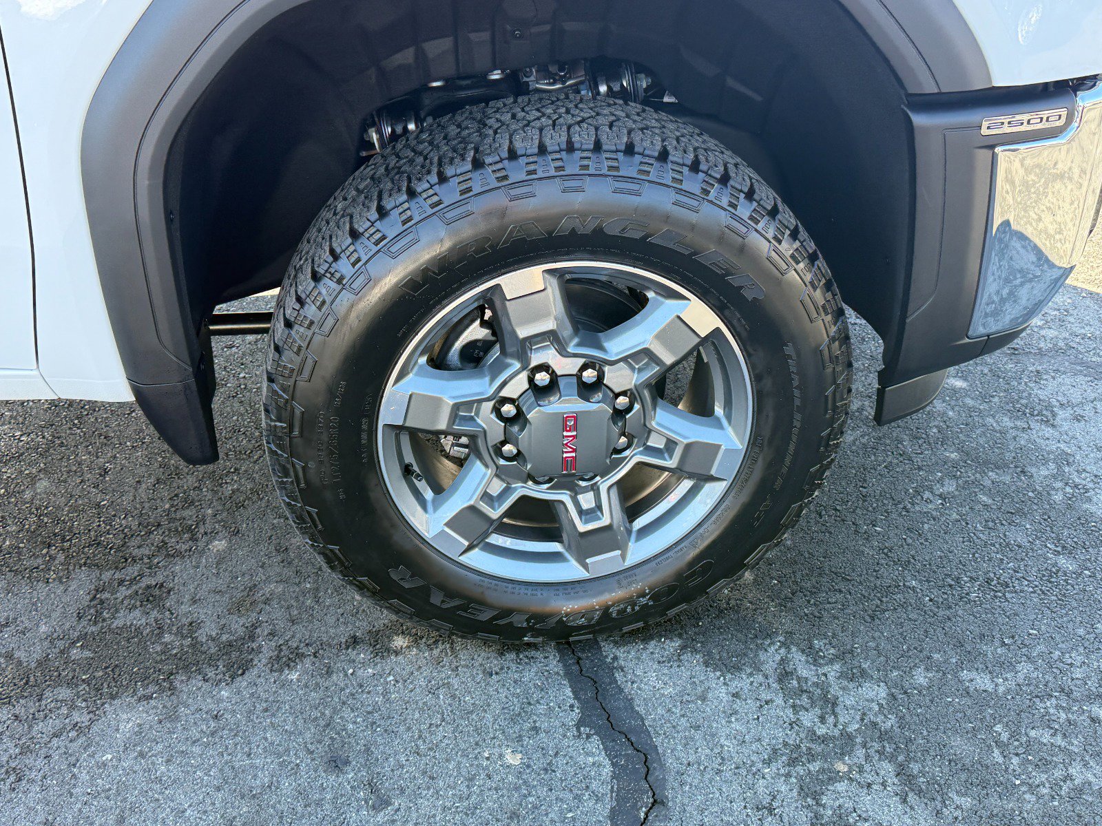 New 2026 GMC Sierra 2500 SLE w/ SLE Value Package; image 12