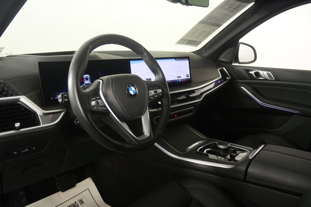 Certified 2026 BMW X5 sDrive40i w/ Climate Comfort Package RWD image 12