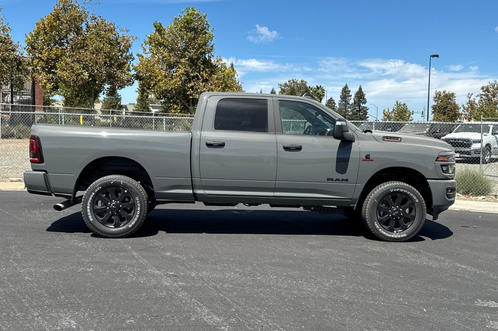 New 2026 RAM 3500 Big Horn AWD/4WD image 2