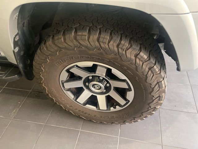 Used 2020 Toyota 4Runner TRD Off-Road Premium image 4