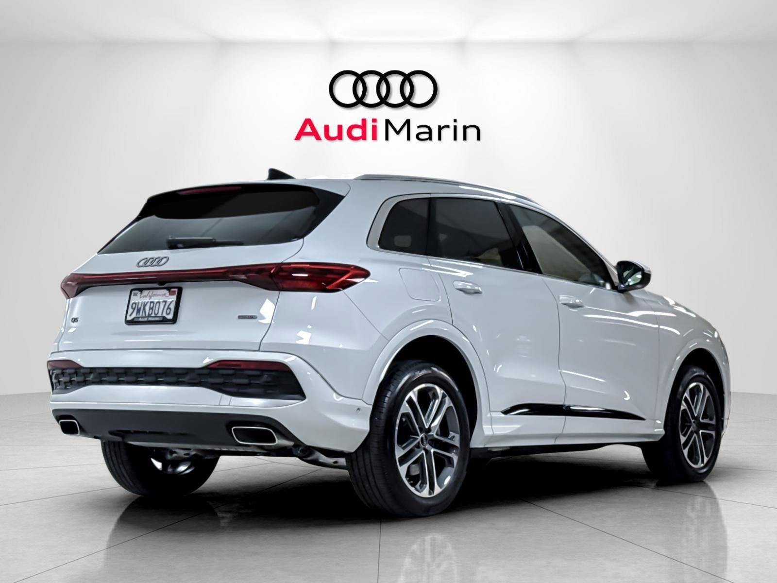 Used 2025 Audi Q5 Premium Plus w/ Premium Plus AWD/4WD image 5