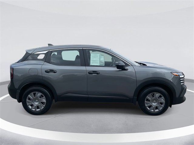 Used 2025 Nissan Kicks S w/ Charging Package image 4