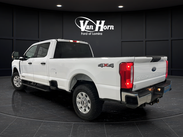 Used 2024 Ford F250 XLT AWD/4WD image 5