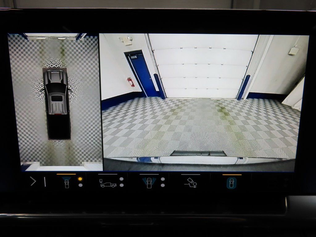 Used 2025 Chevrolet Silverado 2500 LT image 15