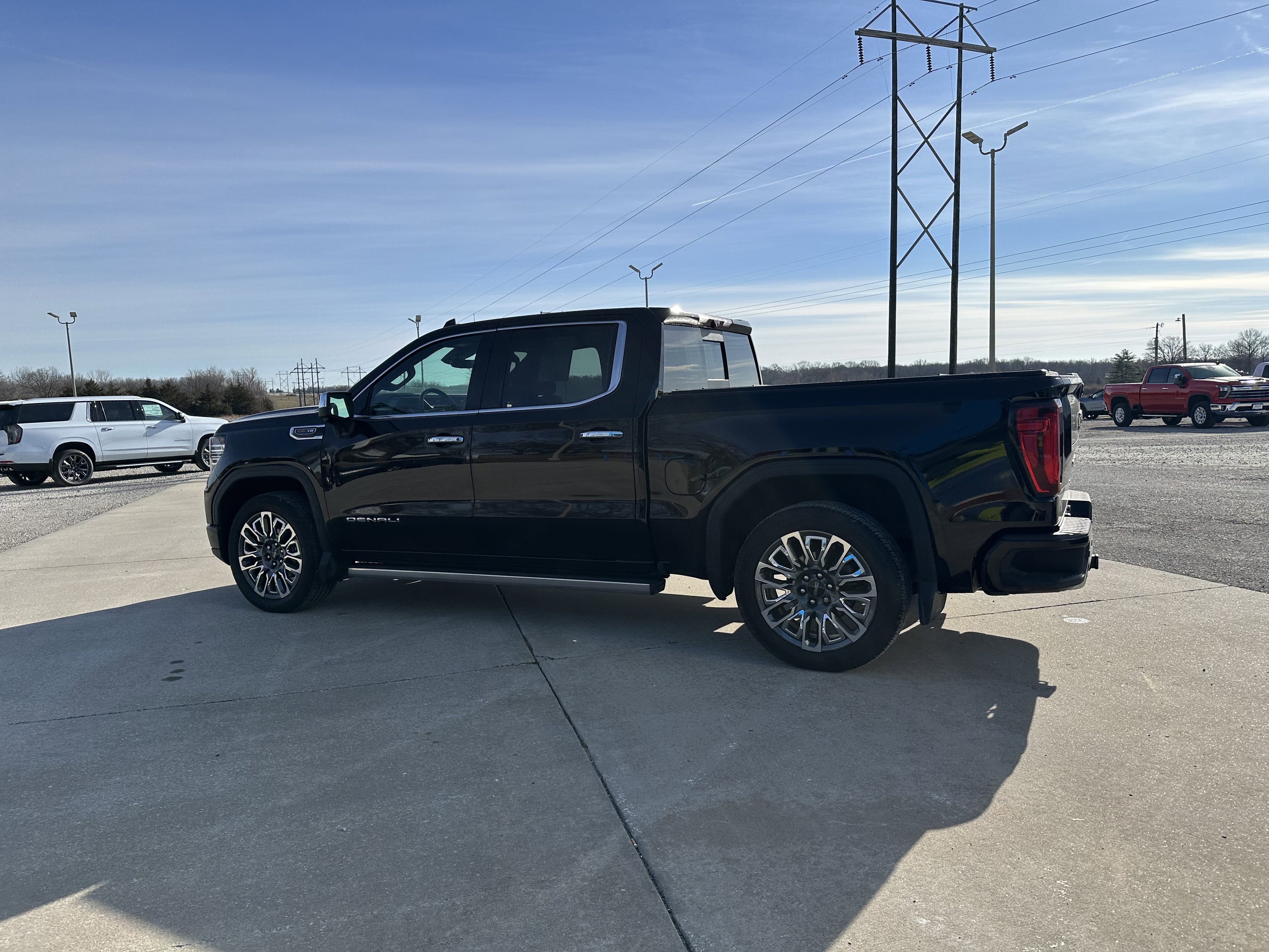 Used 2023 GMC Sierra 1500 Denali w/ Denali Reserve Package image 8