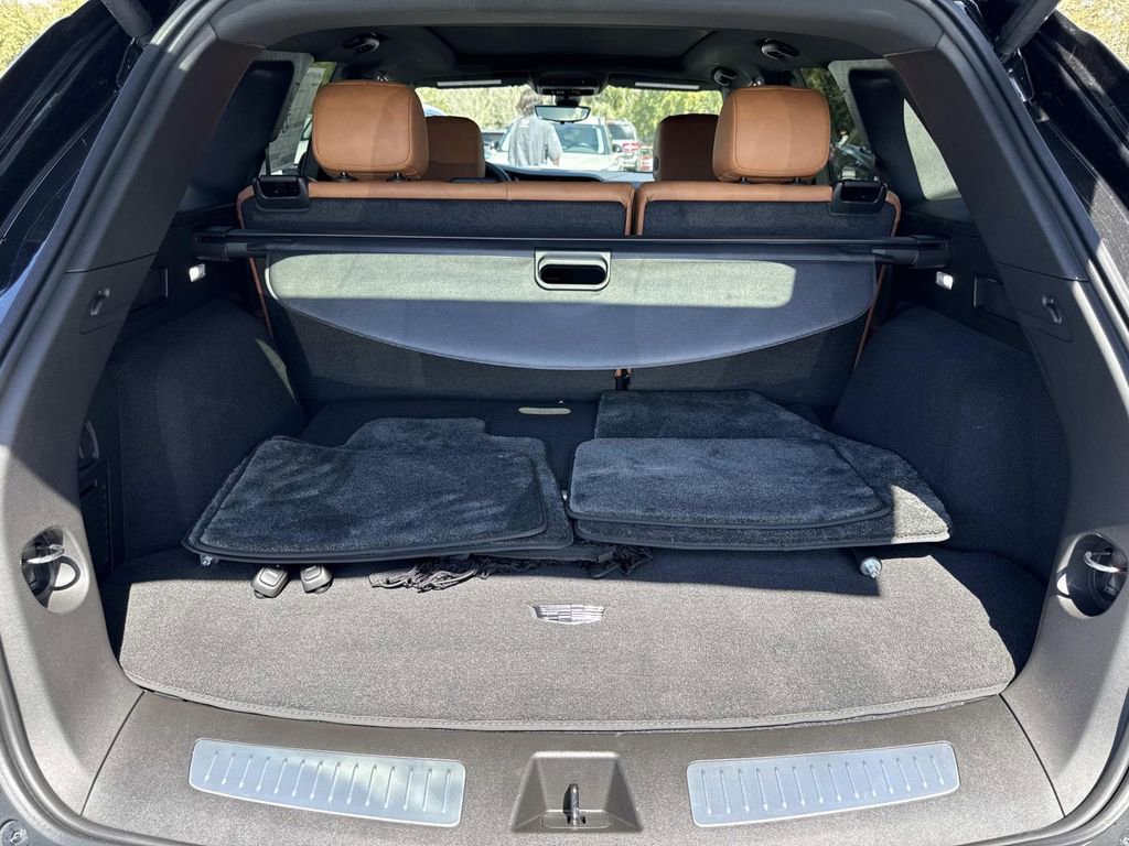 New 2026 Cadillac XT5 Premium Luxury w/ LPO, Bronce Accent Package image 11