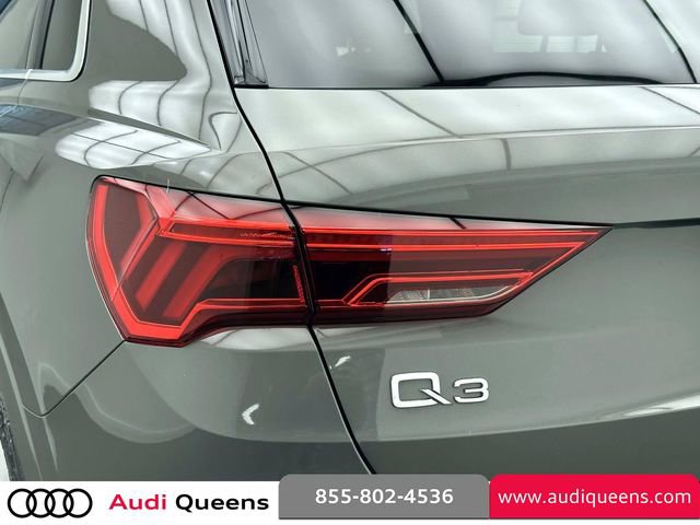 Used 2022 Audi Q3 2.0T Premium Plus w/ Premium Plus Package image 9