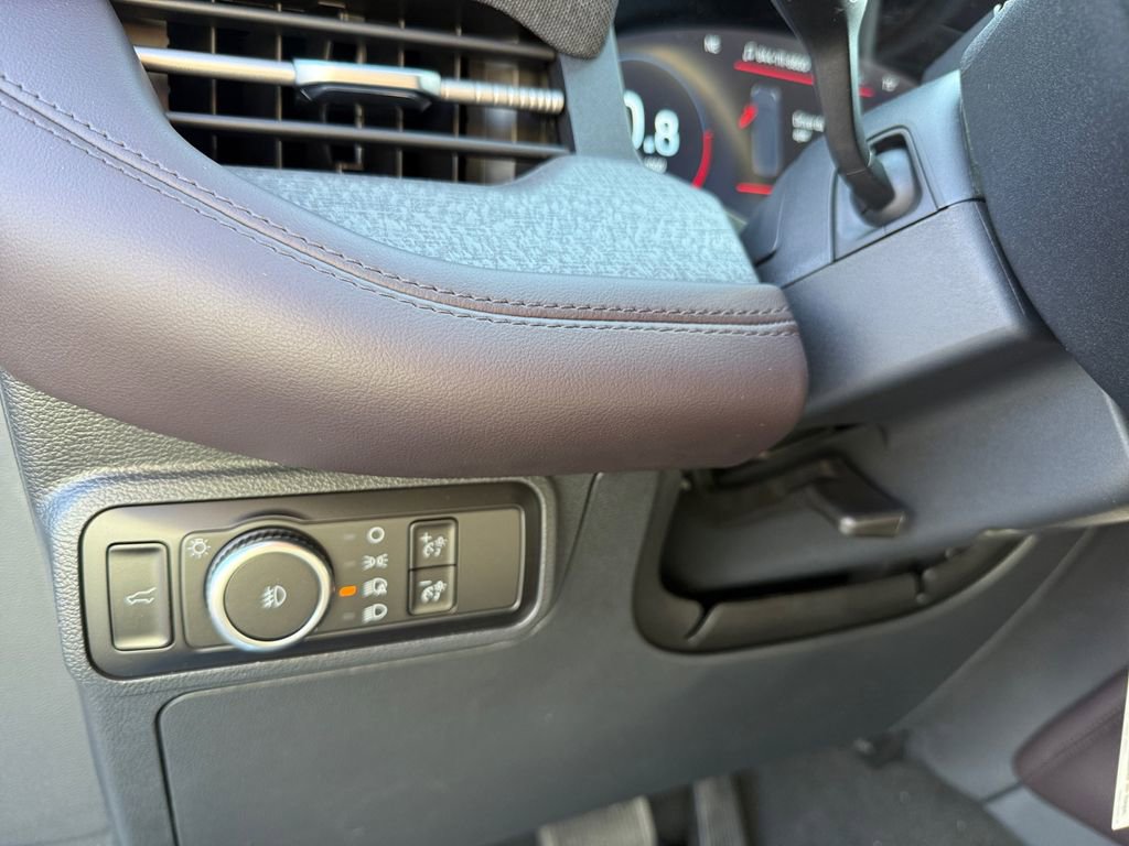 New 2026 Ford Explorer Platinum RWD image 25