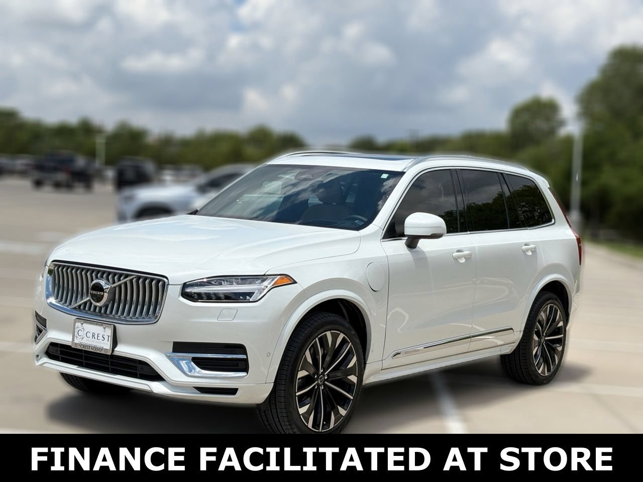 Certified 2024 Volvo XC90 T8 Ultimate w/ Lounge Package AWD/4WD image 2