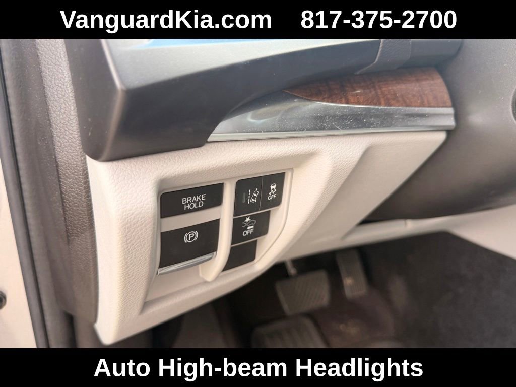Used 2020 Acura MDX SH-AWD image 16
