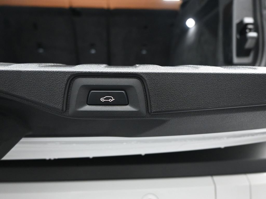 Used 2026 BMW X5 xDrive40i image 17